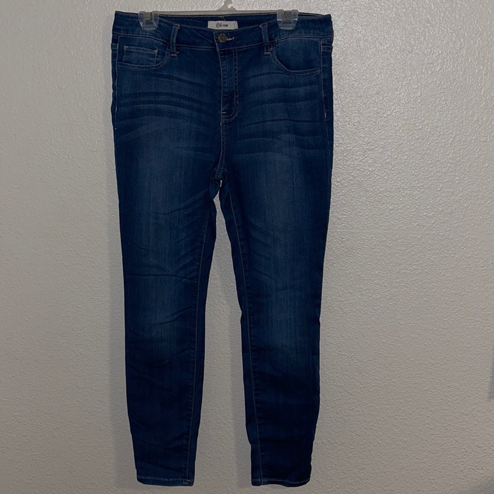 Cello Jeans. Super stretchy.